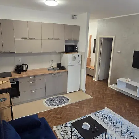 Hana 2 Apartment Belgrade
