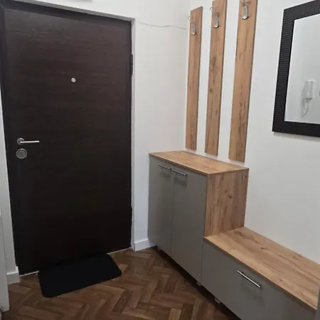 Apartment Hana 2 *